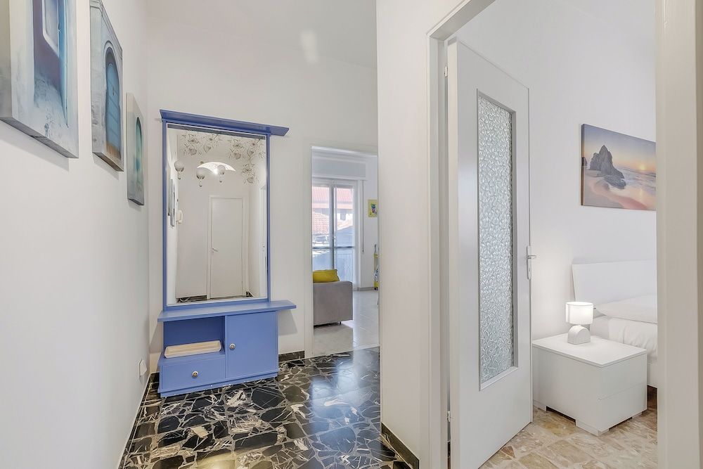 Verdi Loano Beach Apartment With Balcony 2