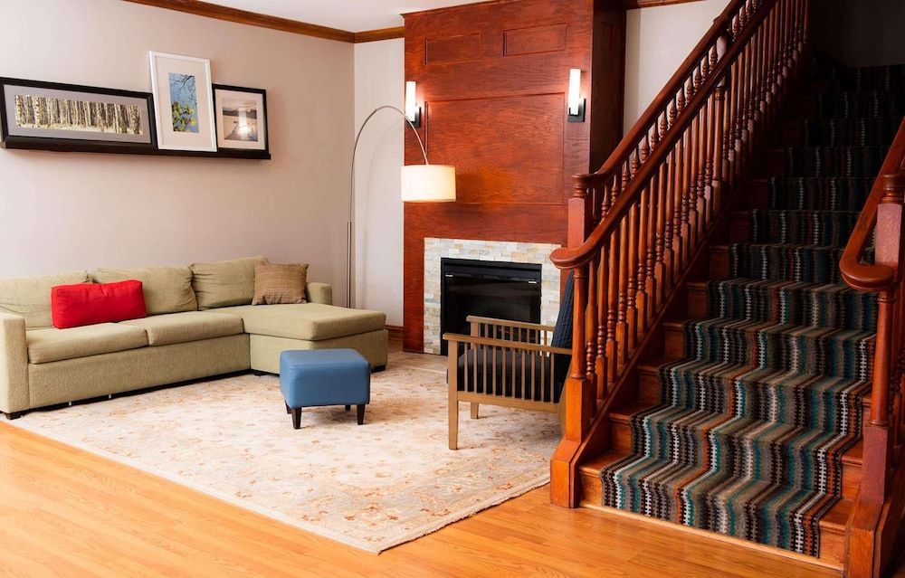 Country Inn & Suites by Radisson, Brockton (Boston), MA 1
