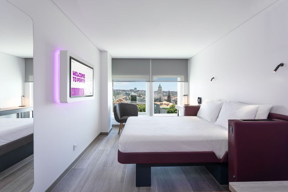 YOTEL Porto 1