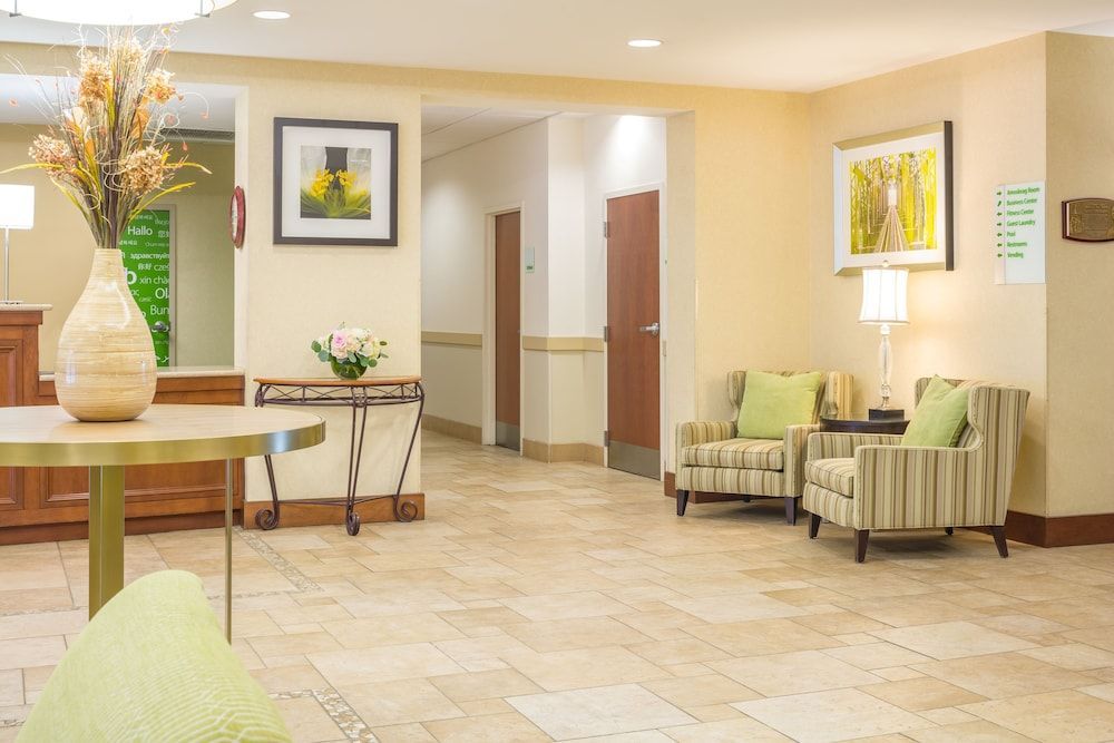 Holiday Inn MANCHESTER AIRPORT by IHG 2