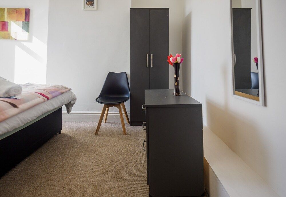 WoodHus Lodge Large Double Room 3 1