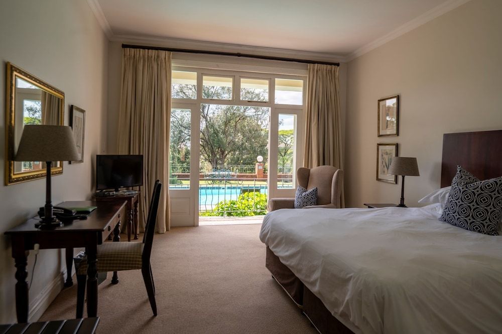 Redlands Hotel 1