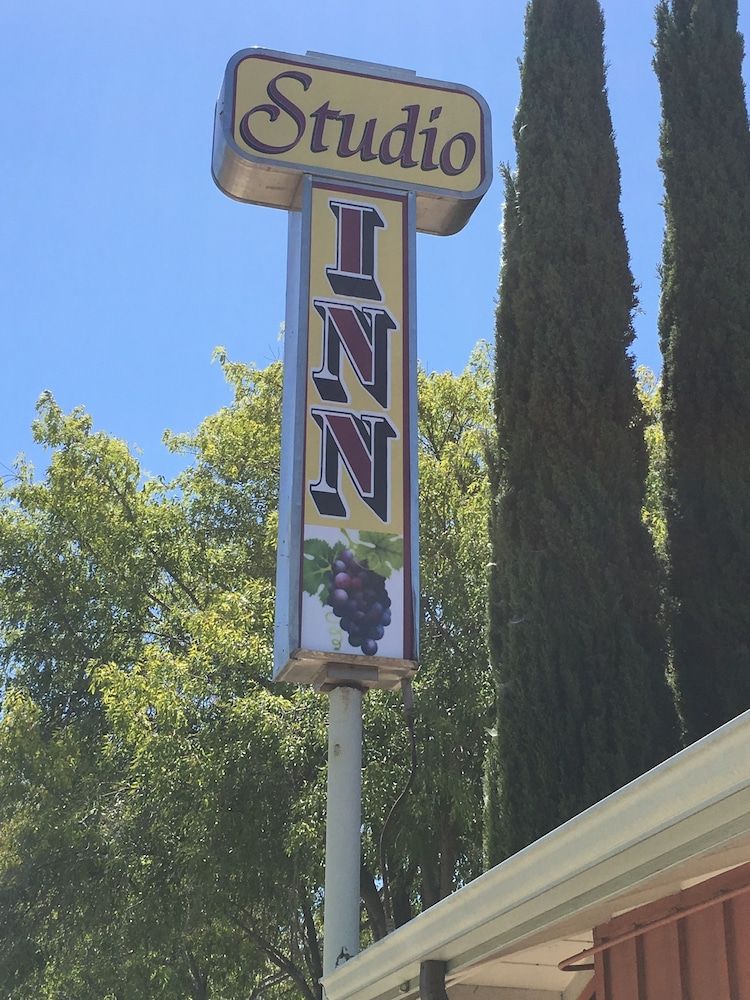 Studio Inn Livermore 1