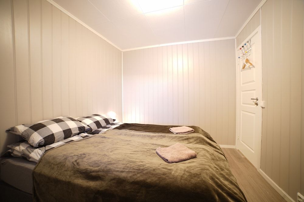Mary Rooms 2