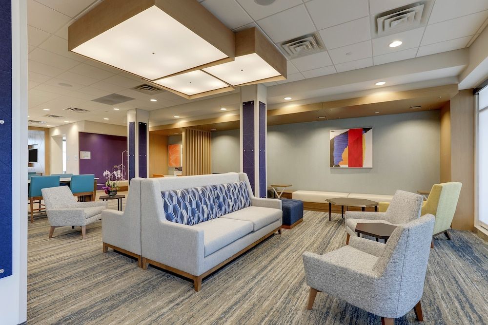 Holiday Inn Express HOLLY SPRINGS - RALEIGH AREA by IHG 1