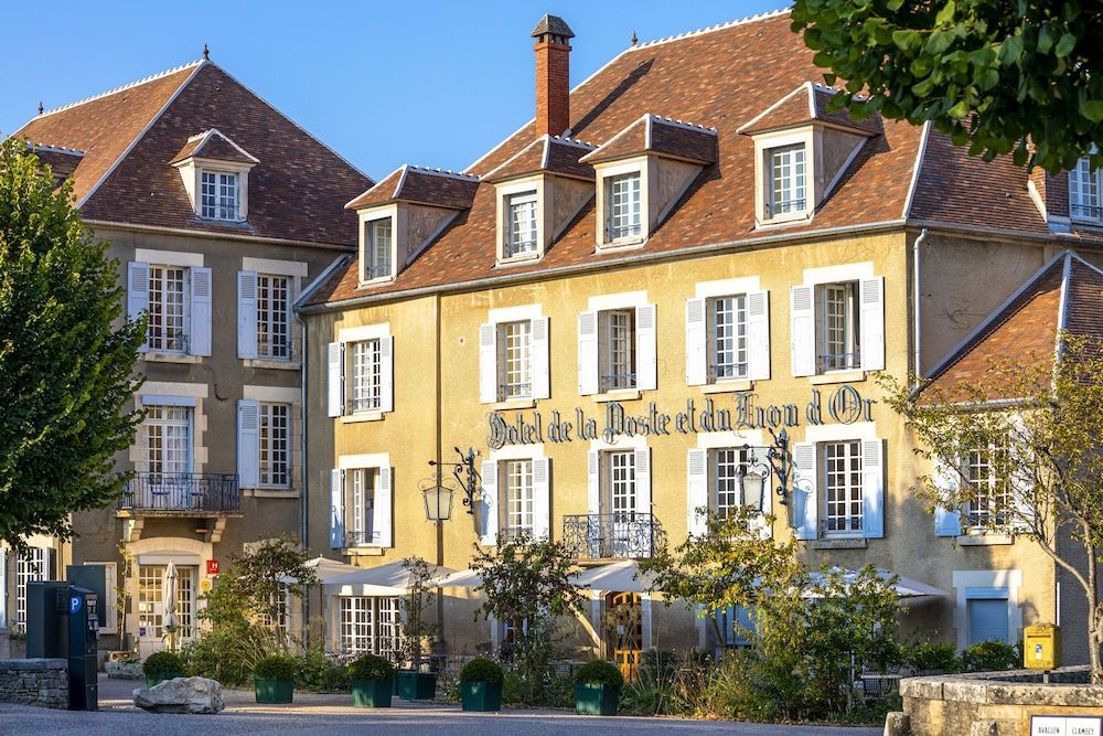 Hôtel Restaurant De La Poste & Du Lion D'or 1