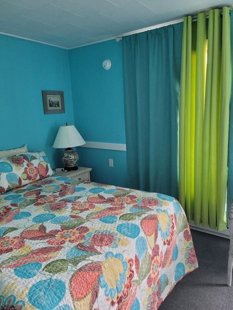 The Monarch Motel 2