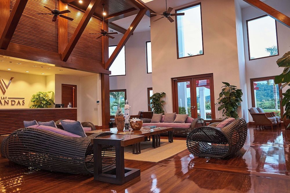 Las Verandas Hotel & Villas 2