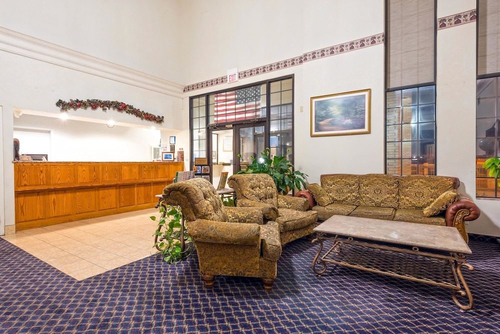 Americas Best Value Inn & Suites Fort Worth South 2