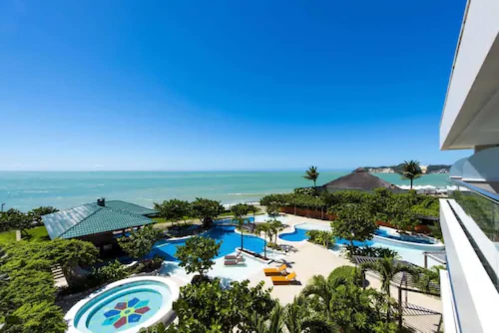Vogal Luxury Beach Hotel & SPA 1