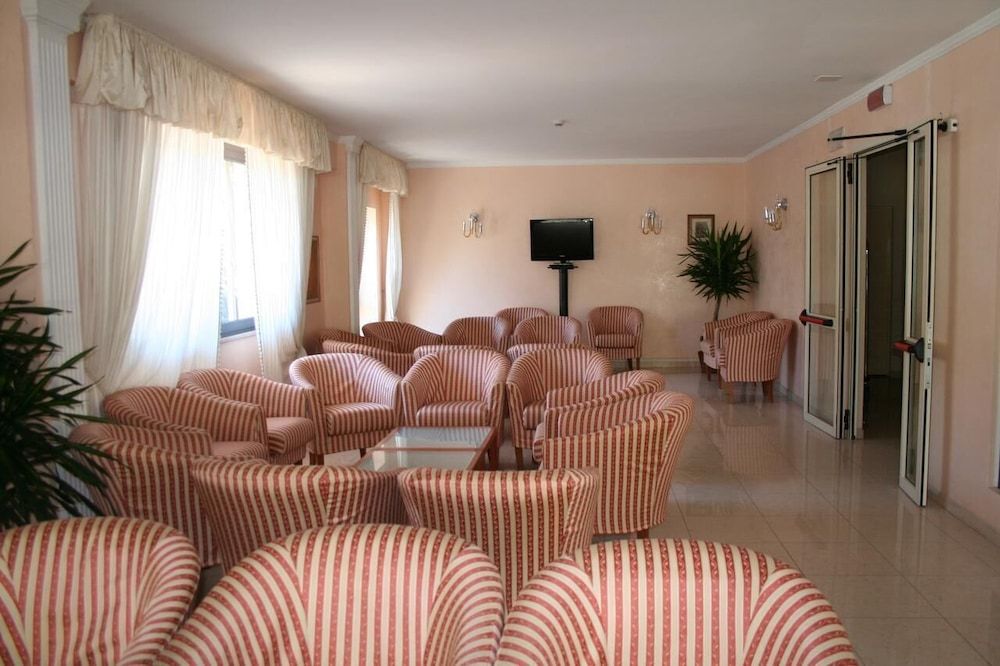 The Match Hotel 2