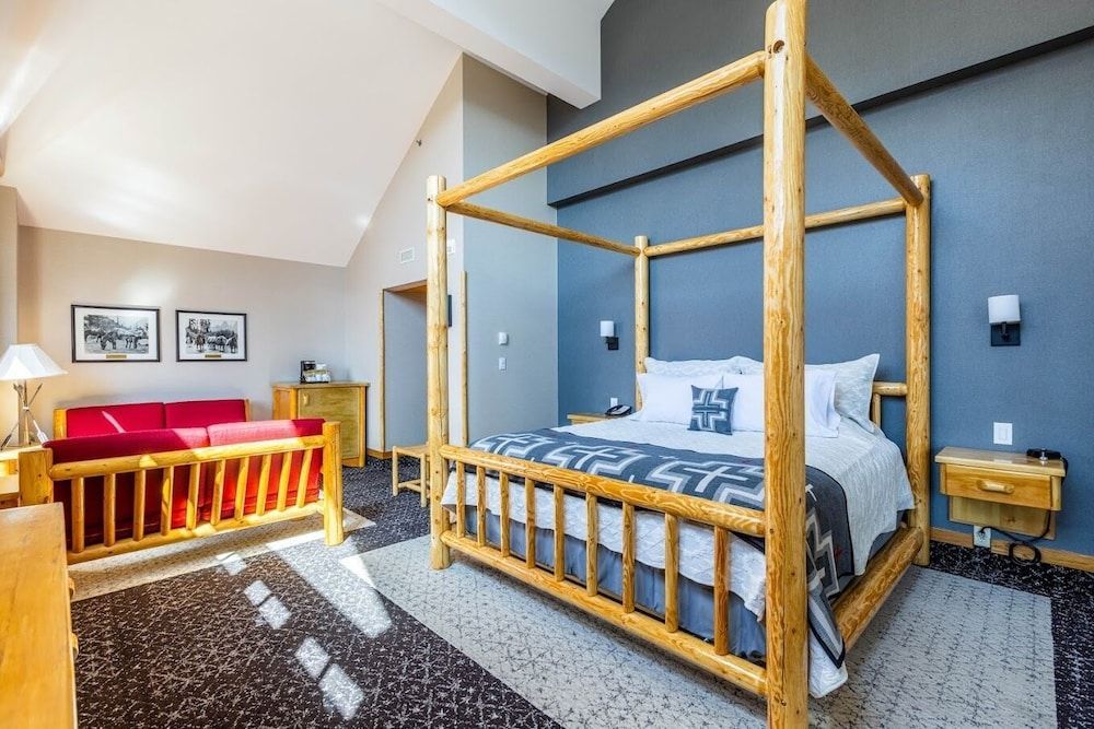 Brewster Mountain Lodge 1