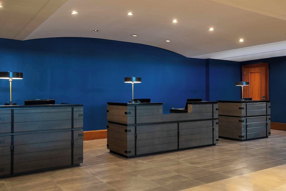 Renaissance Concourse Atlanta Airport Hotel 2