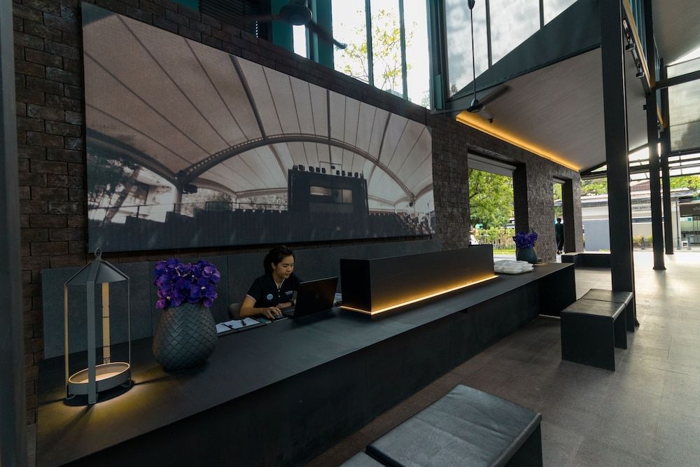 Theatre Residence 2
