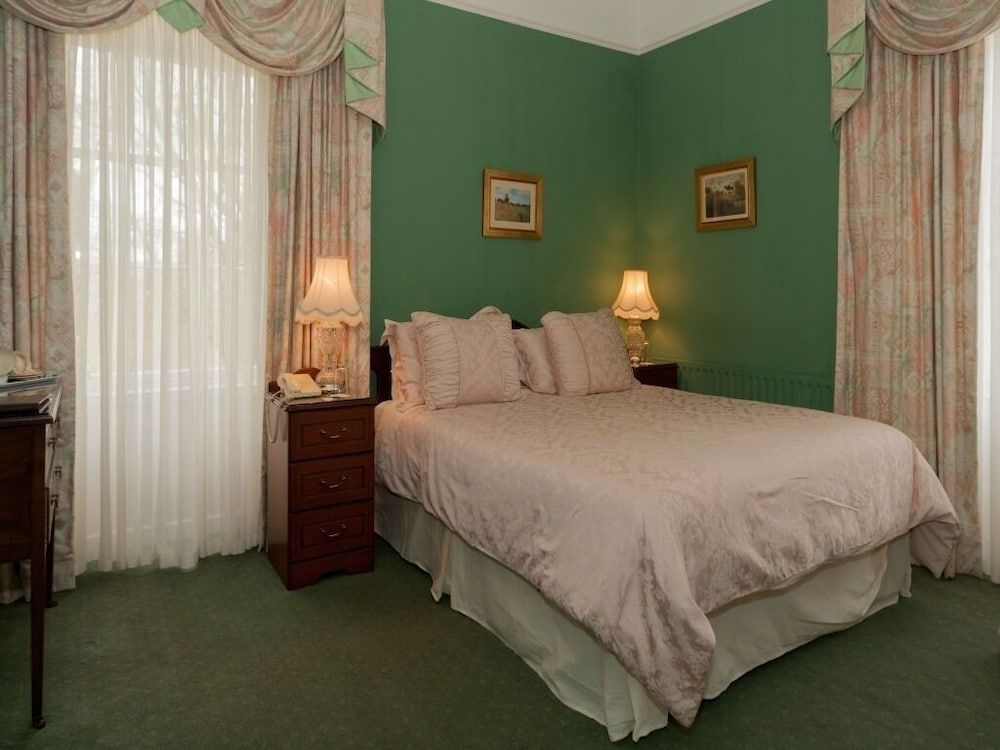 Ivyleigh House 1