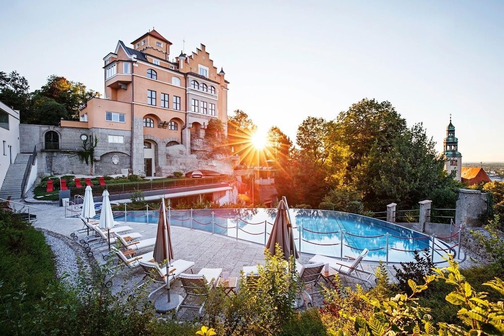 Hotel Schloss Mönchstein 1