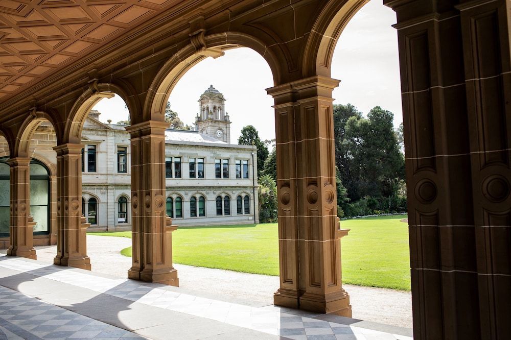 Lancemore Mansion Hotel Werribee Park 1