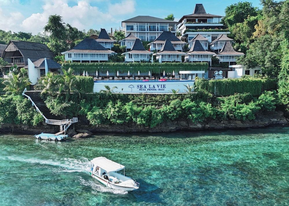 Sea La Vie Resort Nusa Penida 1
