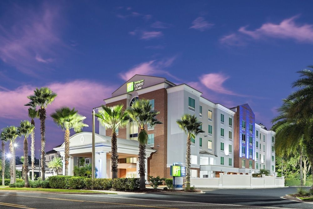 Holiday Inn Express & Suites CHAFFEE-JACKSONVILLE WEST by IHG 1