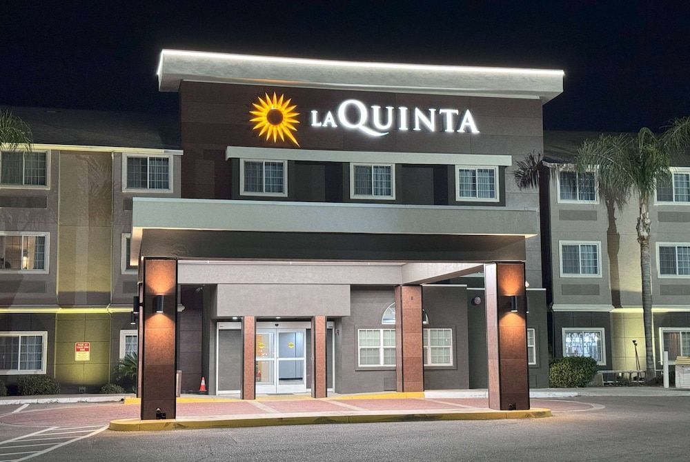 La Quinta by Wyndham Tulare 1