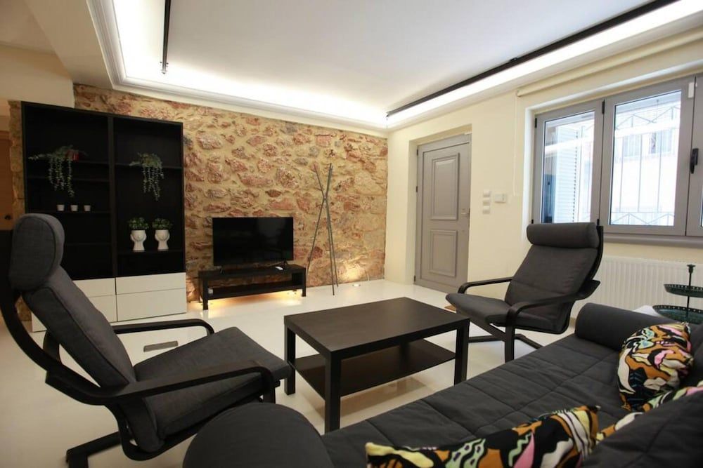 Elegant studio at the Acropolis hills 1