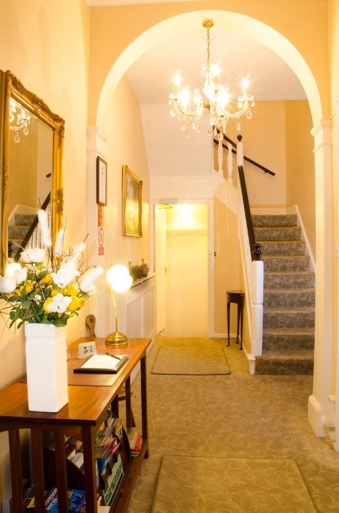 Hedley Villa Guest House 1