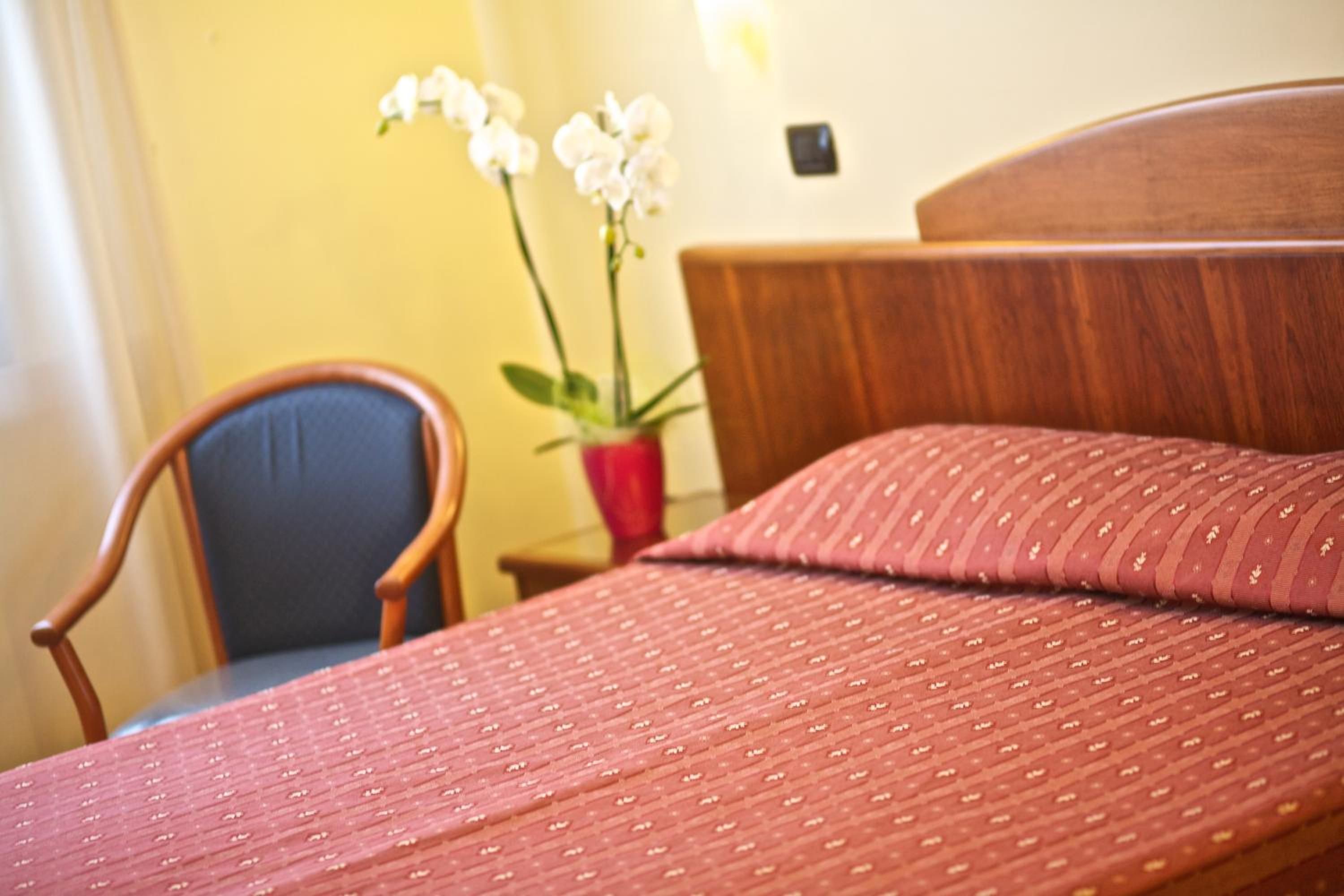 Lo Scacciapensieri Hotel & Restaurant 2