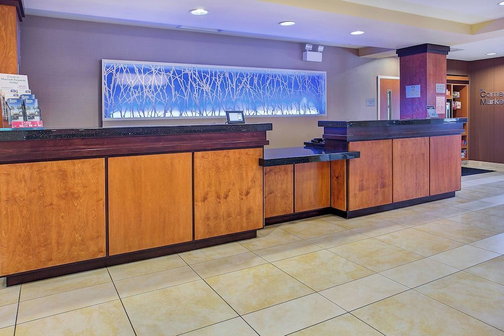 Fairfield Inn & Suites Kodak 2