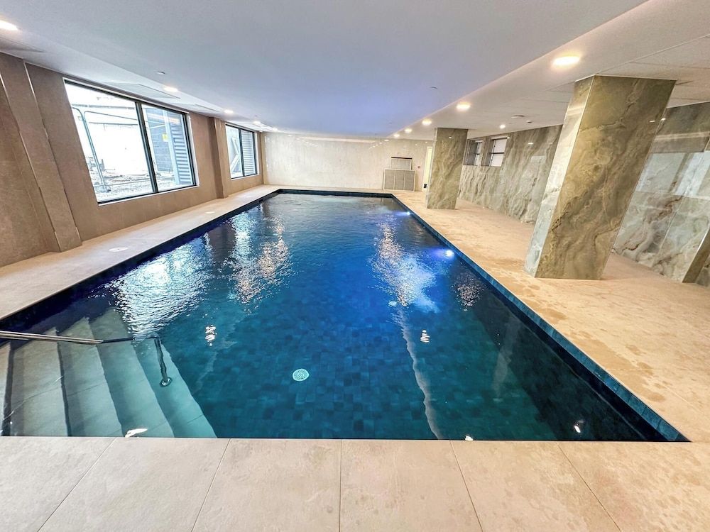 Victory Executive Suite, - Swimming Pool and Gym, Close to Airport 1