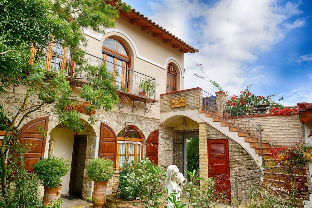 Ganimede Hotel, Galaxidi 1