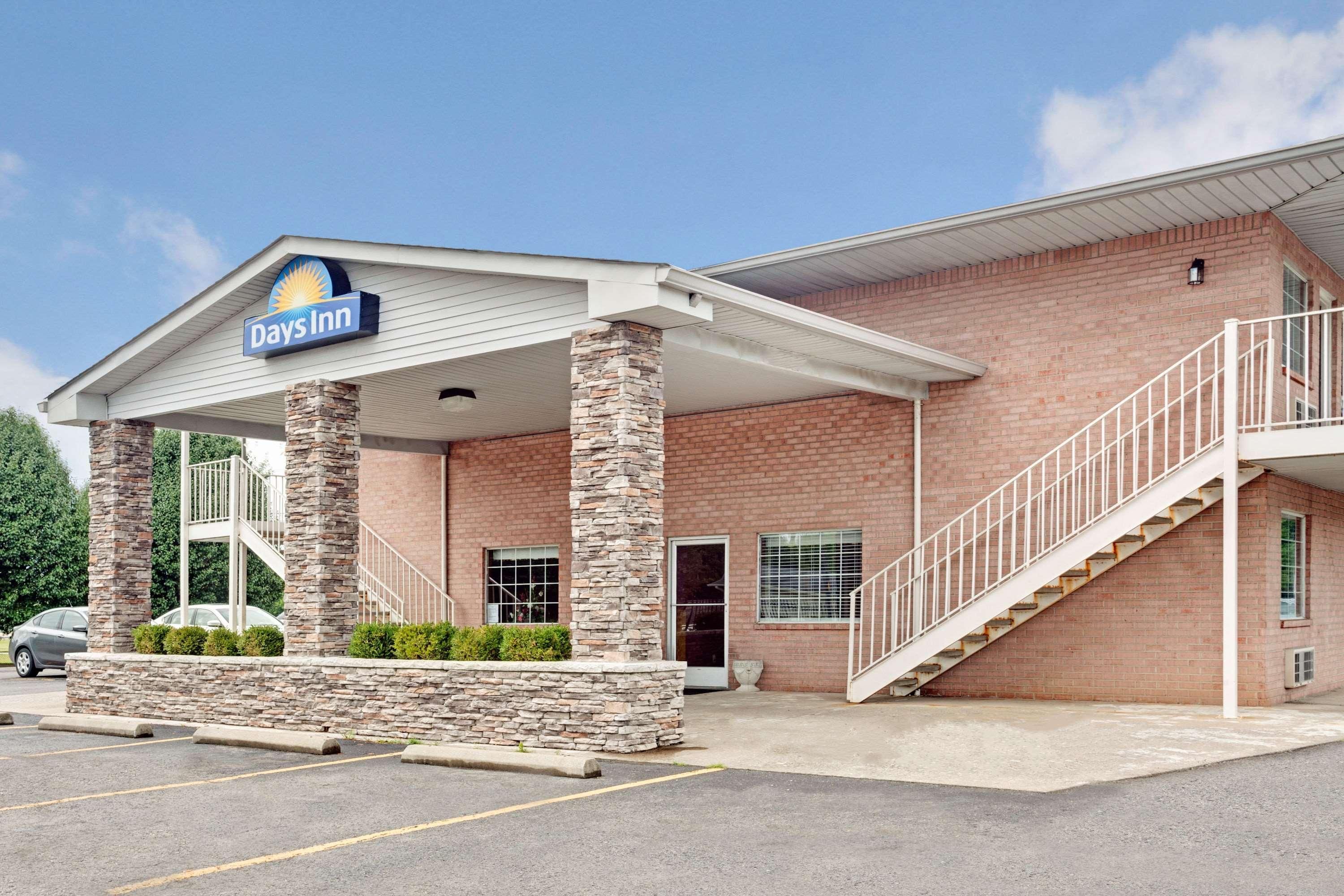Days Inn by Wyndham Joelton/Nashville 1