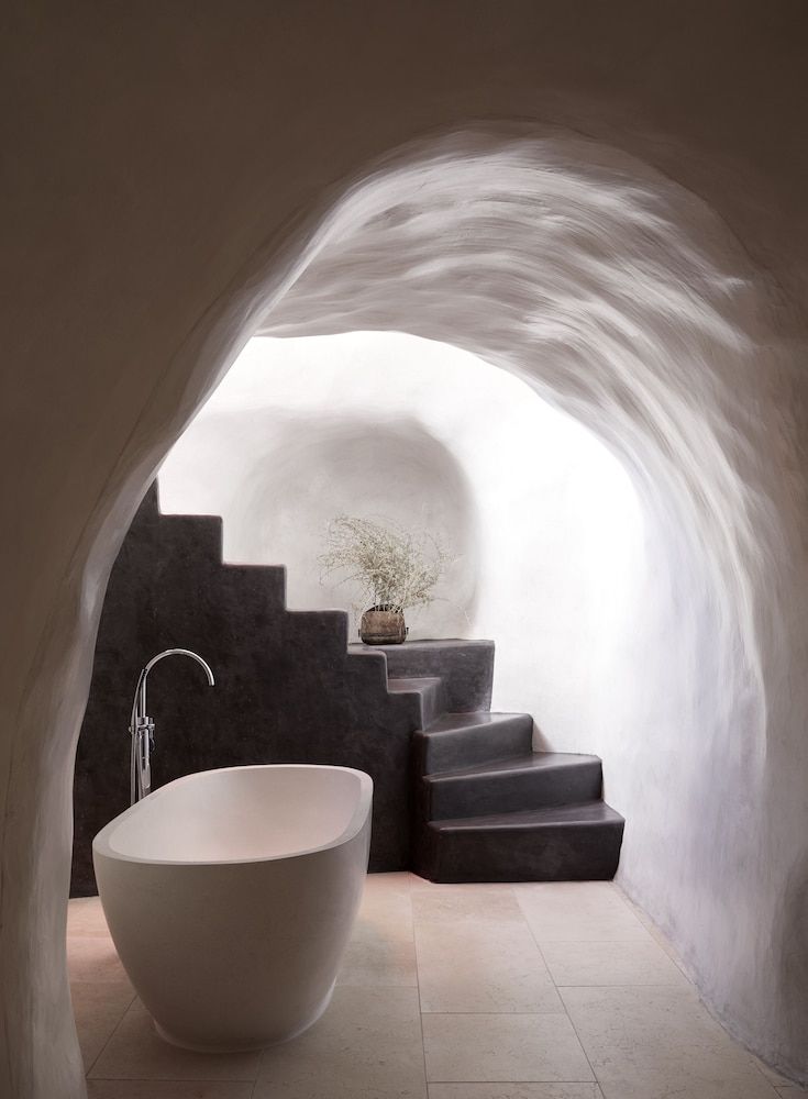 White Pearl Cavalieri 2