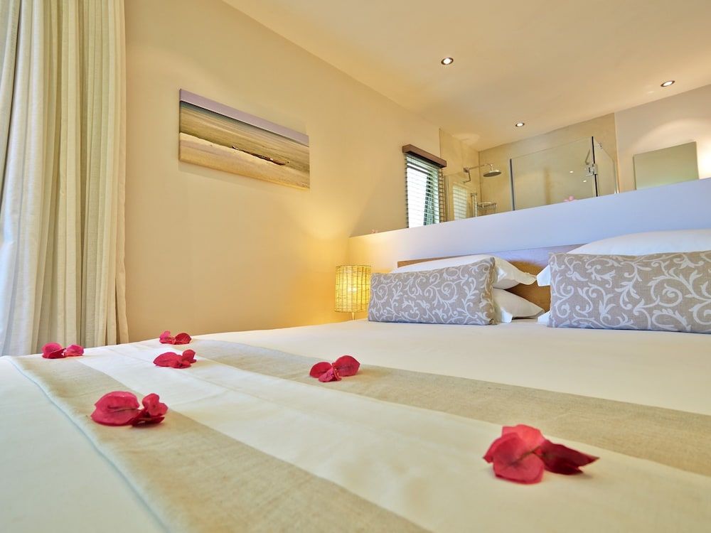 Bon Azur Beachfront Apartments & Penthouses by LOV Mauritius, Trou Aux Biches 2