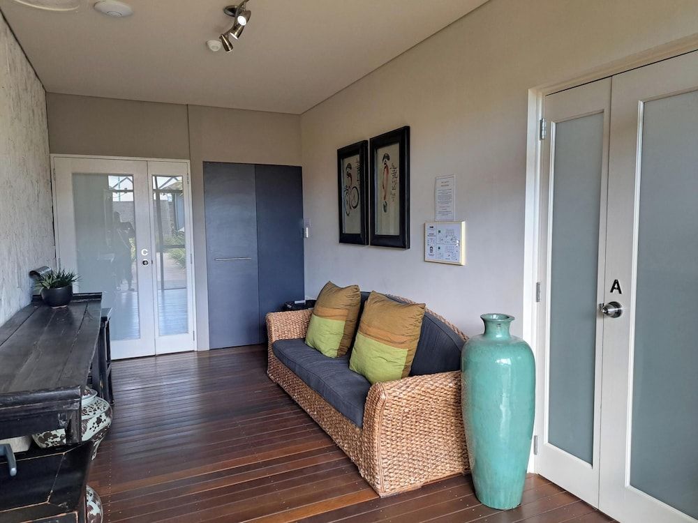 Bay Village Dunsborough 2