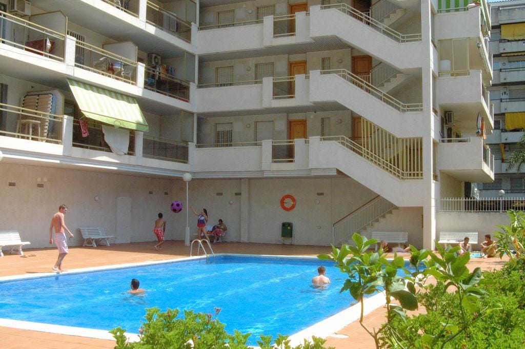 Rentalmar Decathlon 1