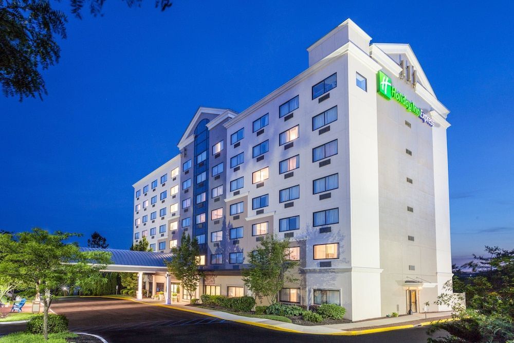 Holiday Inn Express HAUPPAUGE-LONG ISLAND by IHG 1