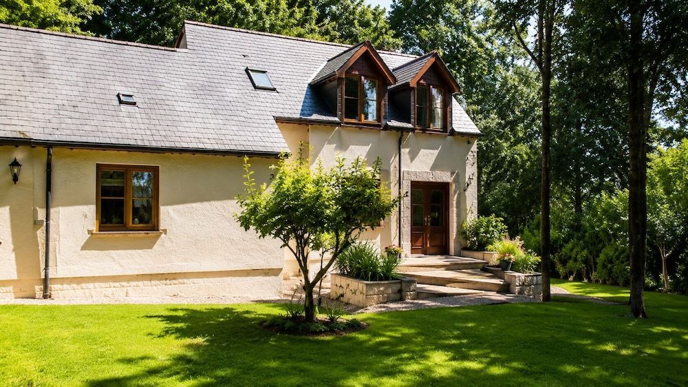 Little Red Rooster Rest and Spa 1