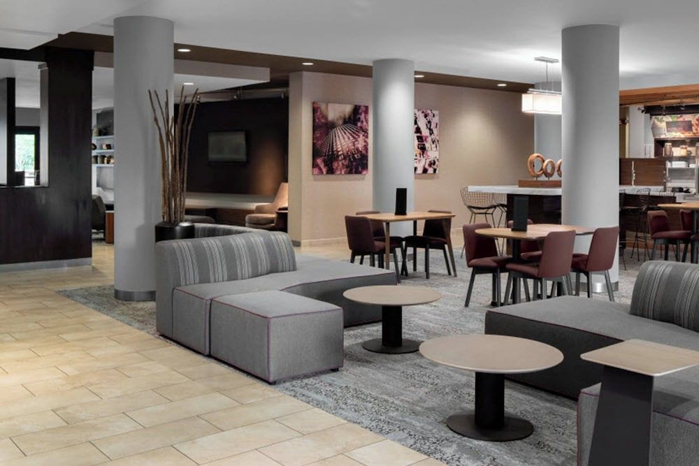 Courtyard by Marriott Raleigh North 2