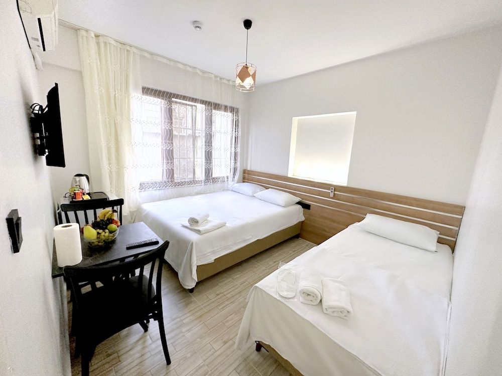 Menesa Hotel 1
