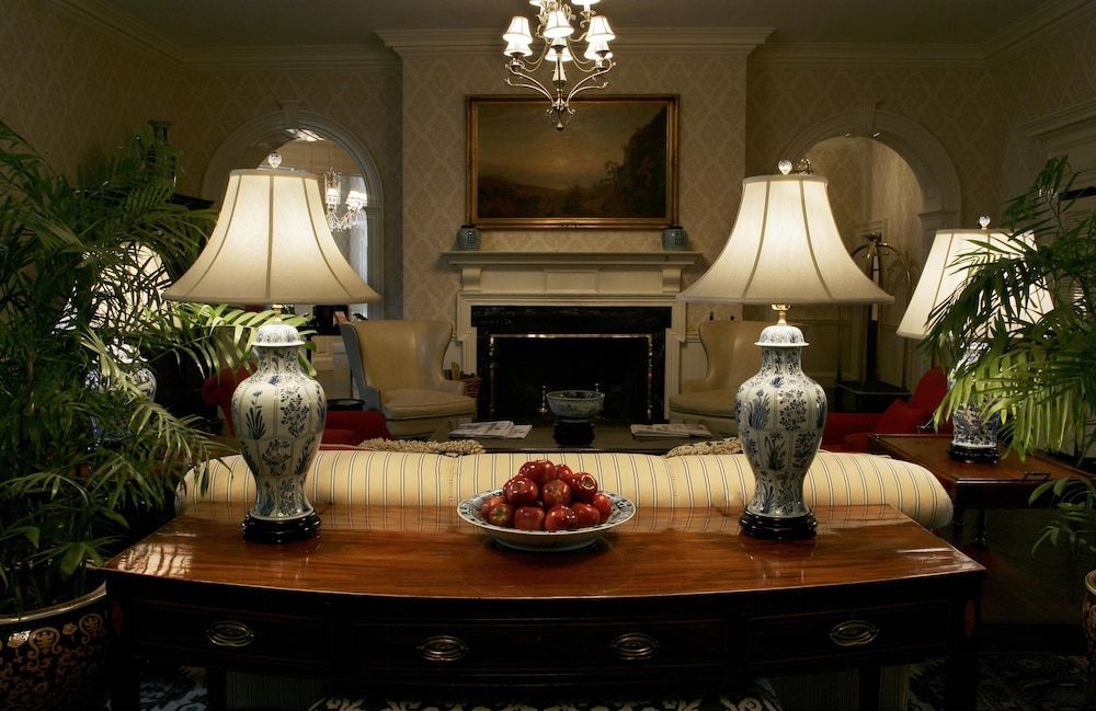 The Tidewater Inn 2