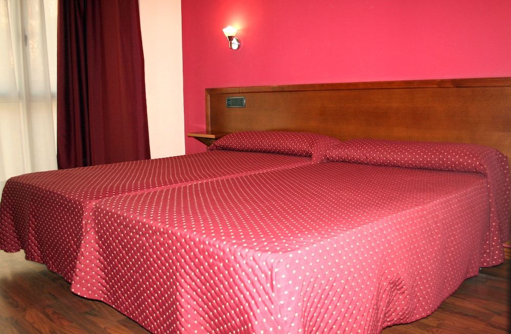 Hotel Virgen de Covadonga 1
