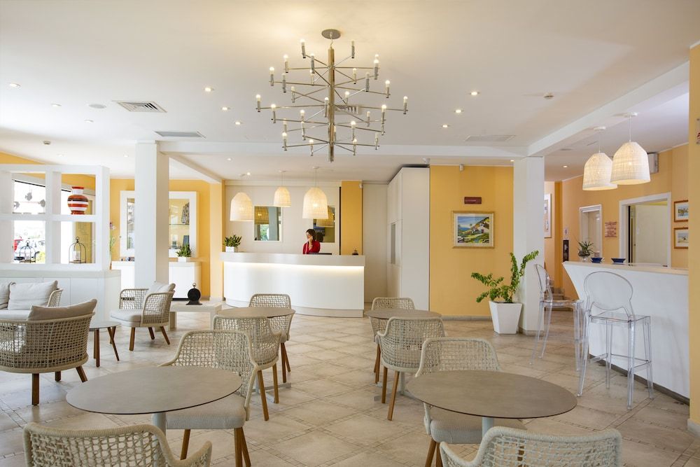 Lu' Hotel Carloforte 2