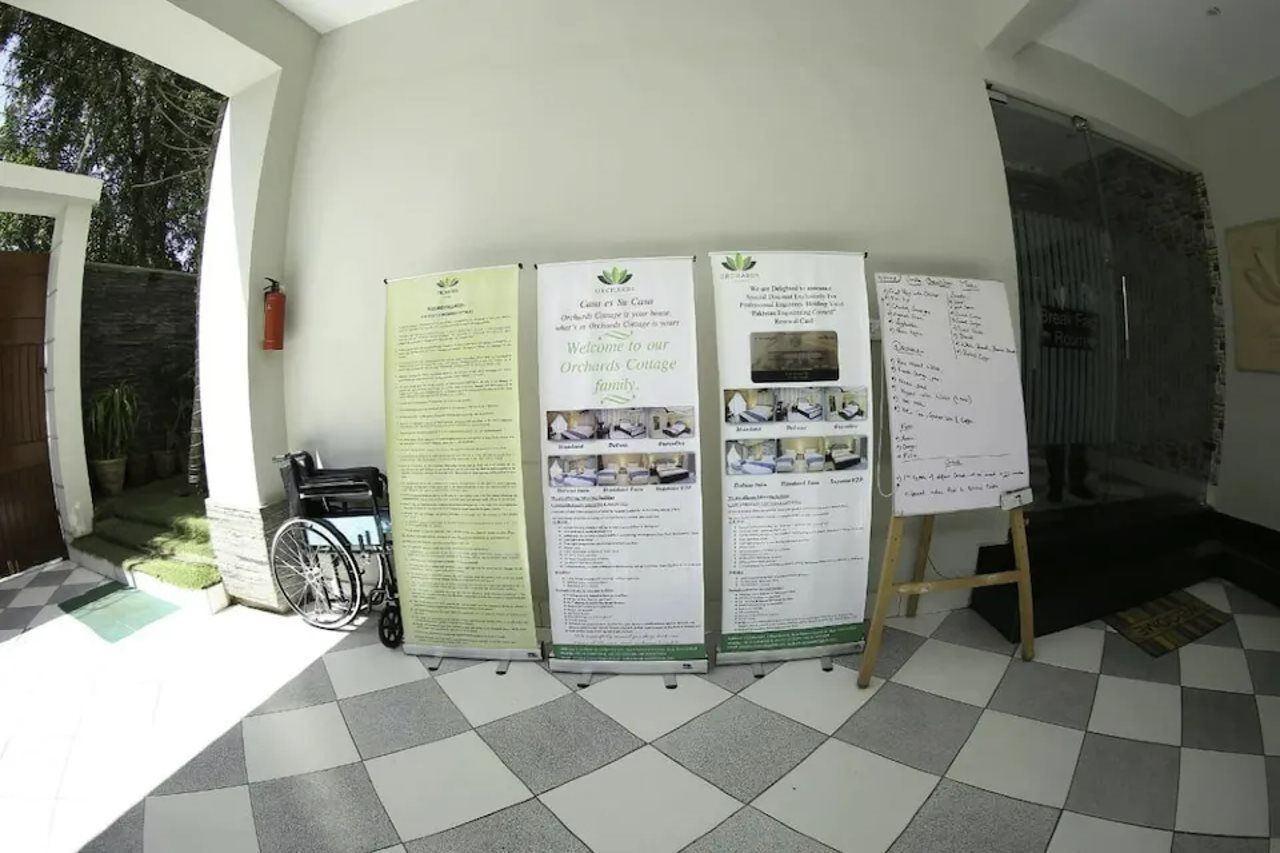 Orchards Cottage Hotel 2