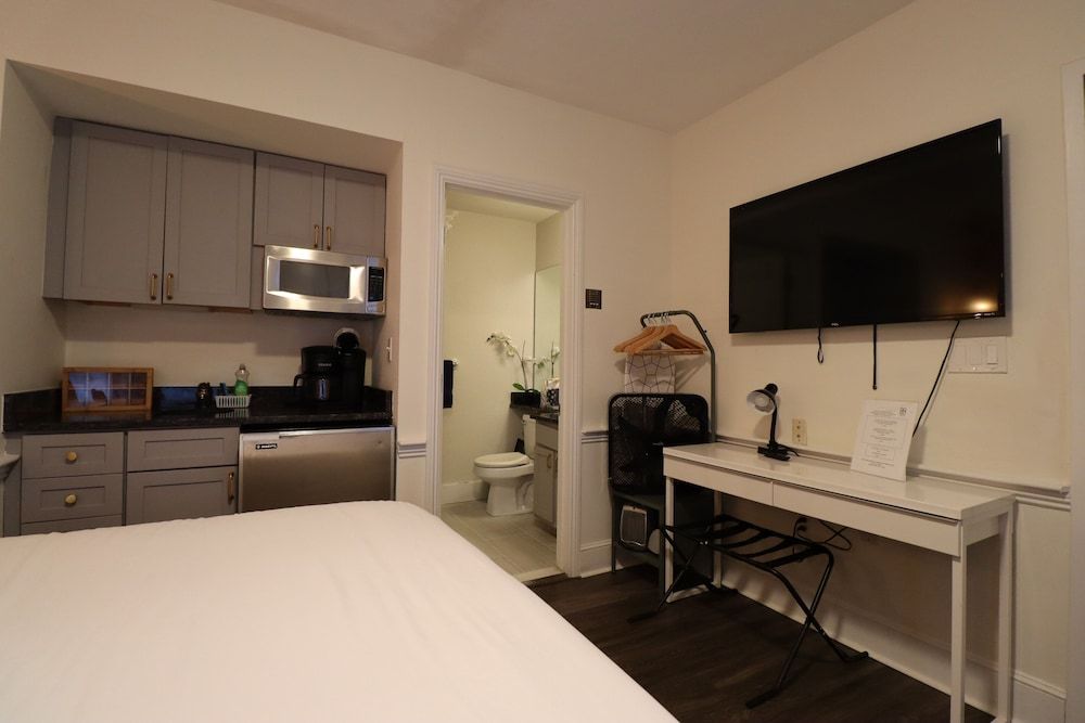 Good Hotels Boston 1
