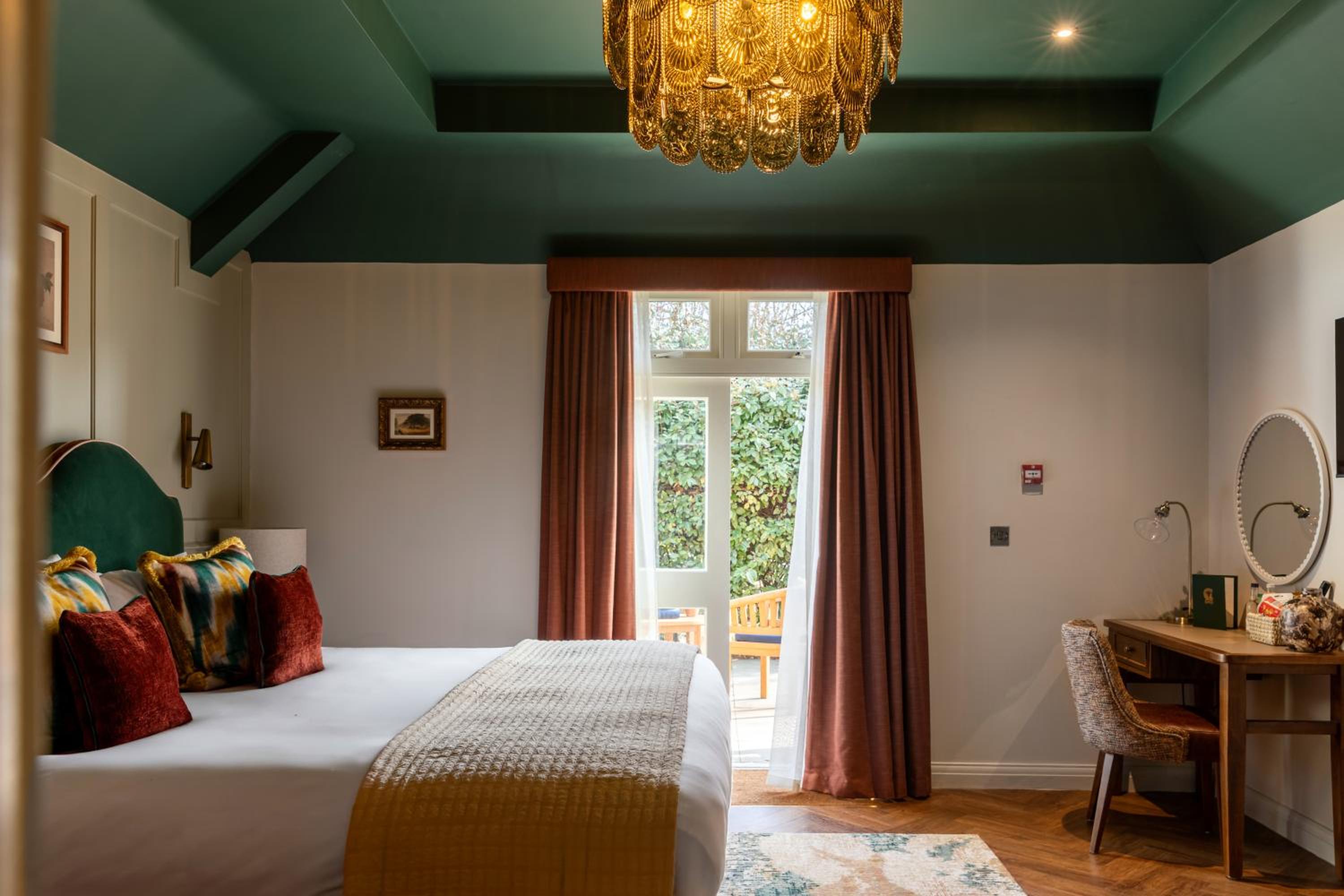 Coach & Horses Hotel 2