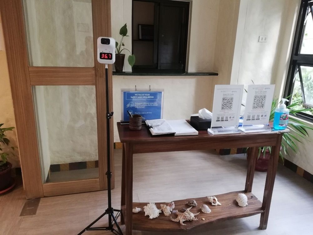 Microtel by Wyndham Boracay 2