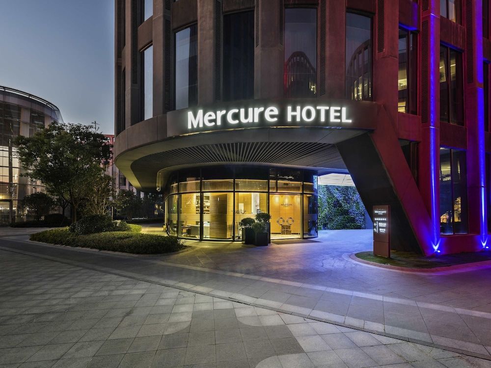 Mercure Shanghai Hongqiao Railway Station 1