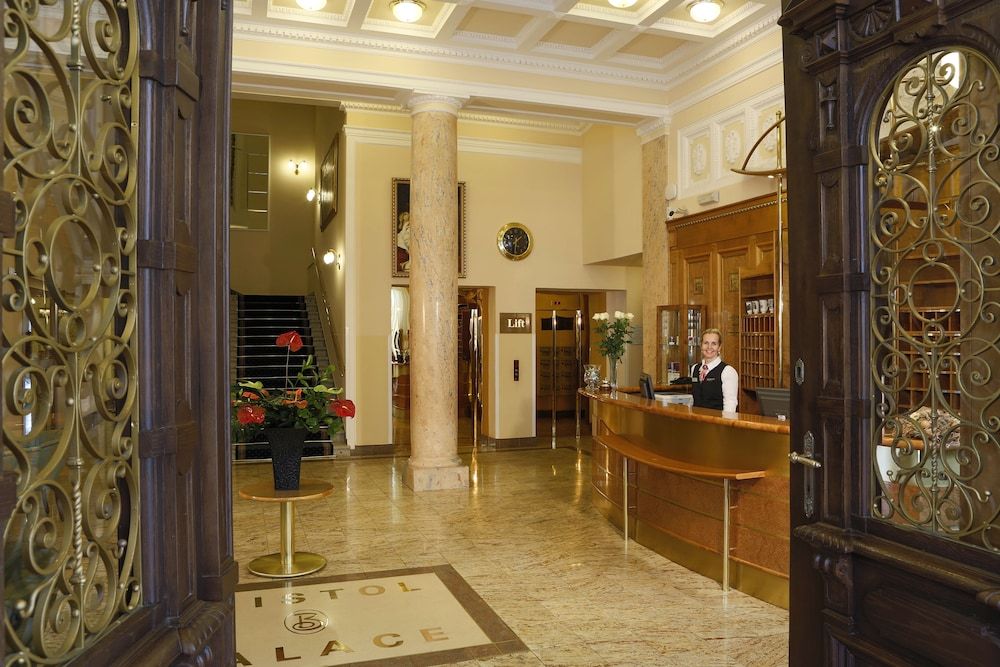 Bristol Palace 2
