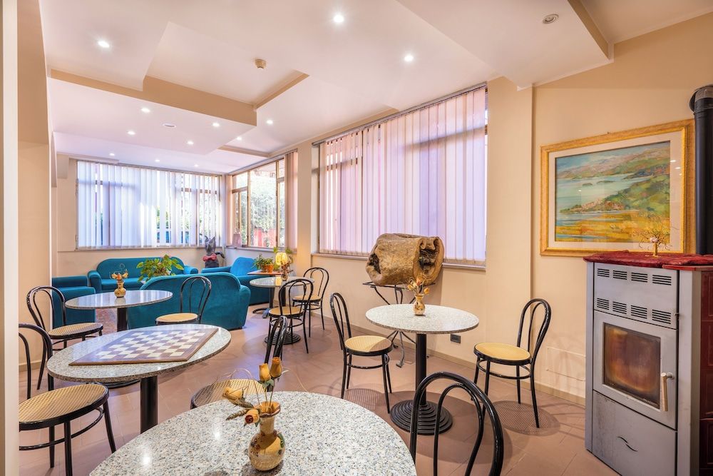 Hotel Trasimeno 2