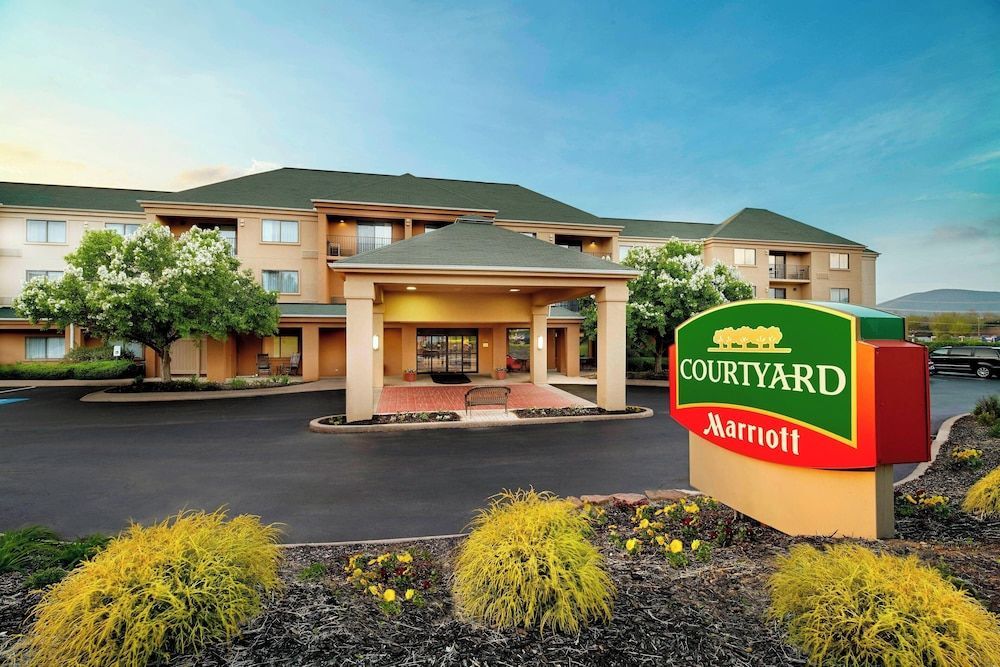 Courtyard by Marriott State College 1